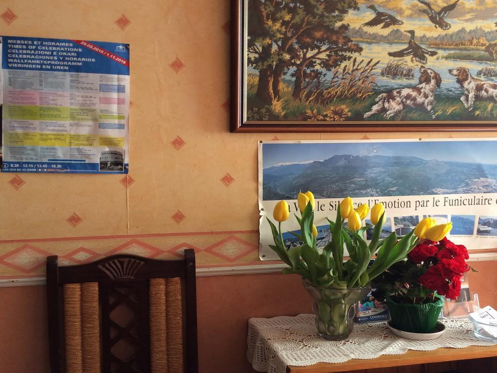 Hotel Maria ลูร์ด ภายนอก รูปภาพ